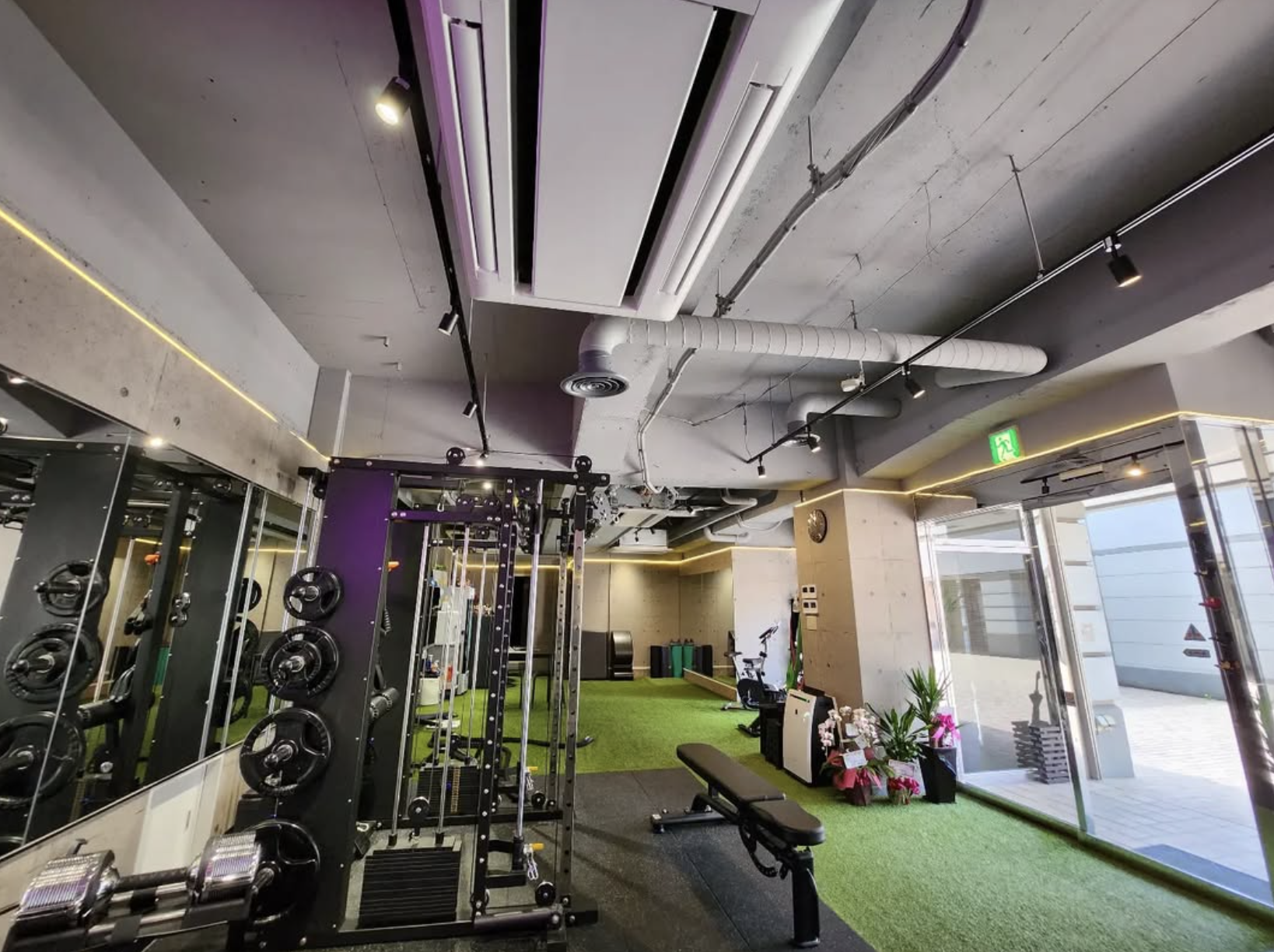 有名選手たちのサインがずらり